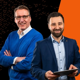 Zwei Mitarbeitende von Babtec Informationssysteme GmbH Zwei Mitarbeitende von Babtec Informationssysteme GmbH