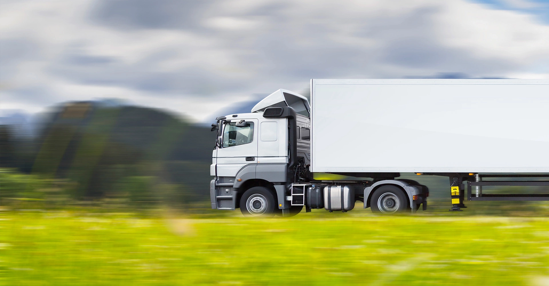 LKW auf der Autobahn